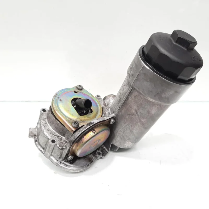 Ofertă Carcasa filtru ulei, cod 059115405G, Audi A8 (4D2, 4D8), 2.5 TDI, AKN (idi:466759)