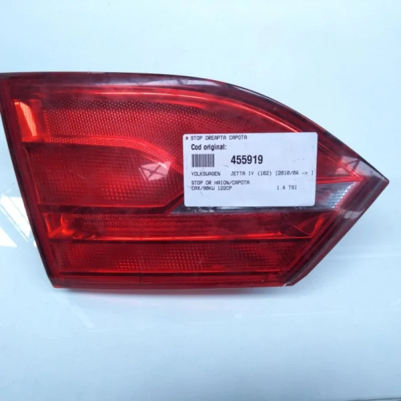 Reducere specială Stop dreapta capota, Vw Jetta 4 (6Z) (id:455919)