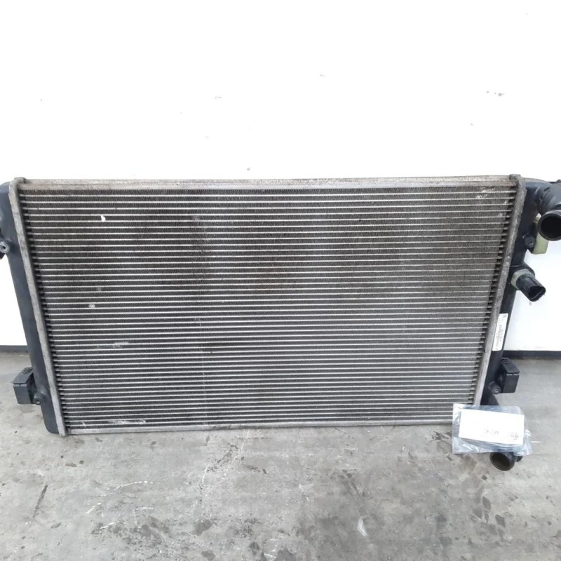 Reducere extra Radiator racire apa, cod 1J012153P, Vw Bora Combi (1J6) 1.9 tdi, ALH