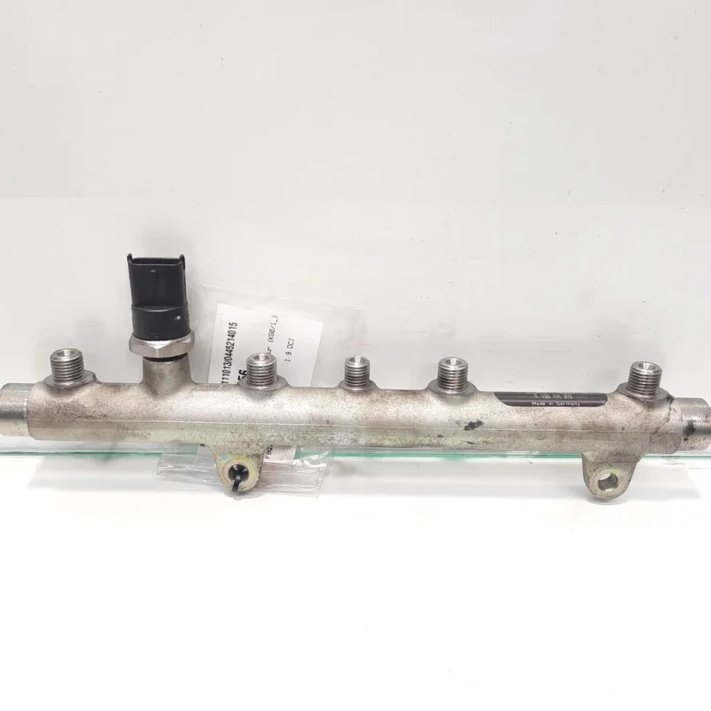 Rampa injectoare, cod 7700111013, 0445214015, Renault Laguna 2 Combi, 1.9 DCI, F9Q754 (id:462656) Vezi acum