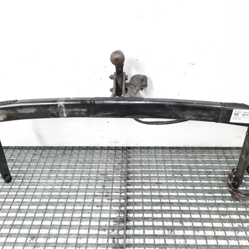 Reducere de preț Carlig cu priza, cod 3C0092101A, Vw Passat Variant (3C5) (id:459718)