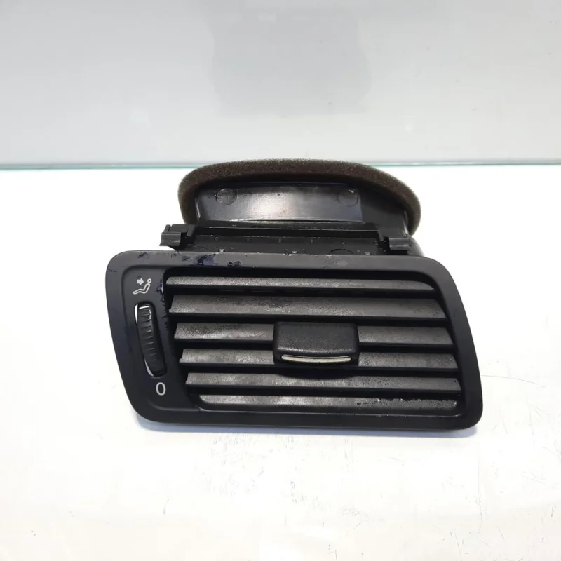 Grila aer bord dreapta, Vw Passat (3C2) (pr:110747) Cumpără acum