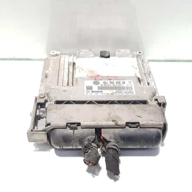 Reducere extra Calculator motor, cod 06J906026AR, 0261201951, Vw Golf 5 Variant (1K5) 2.0 tsi