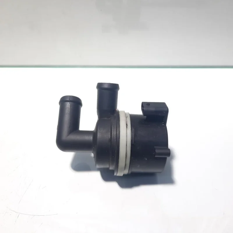 Reducere de preț Pompa recirculare apa, cod 5N0965561A, Skoda Yeti (5L) 2.0 tdi, CFJA