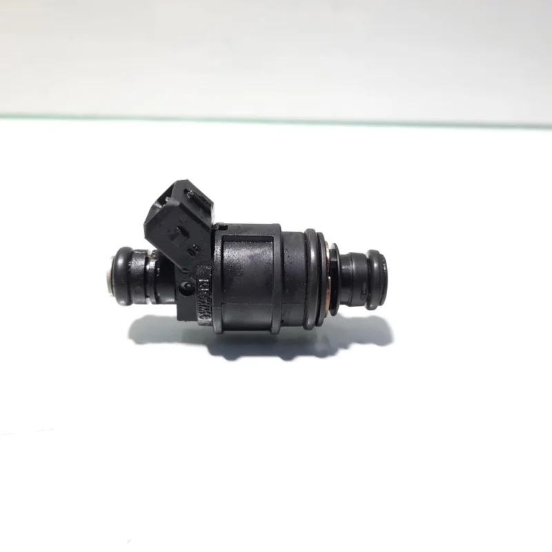 Cumpără acum Injector, Opel Zafira A (F75) 1.8 B, Z18XE, cod 90536149 (id:452417)