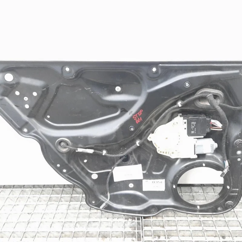 Ofertă de sezon Macara cu motoras stanga spate, VW Passat Variant (3C5) (id:450634)