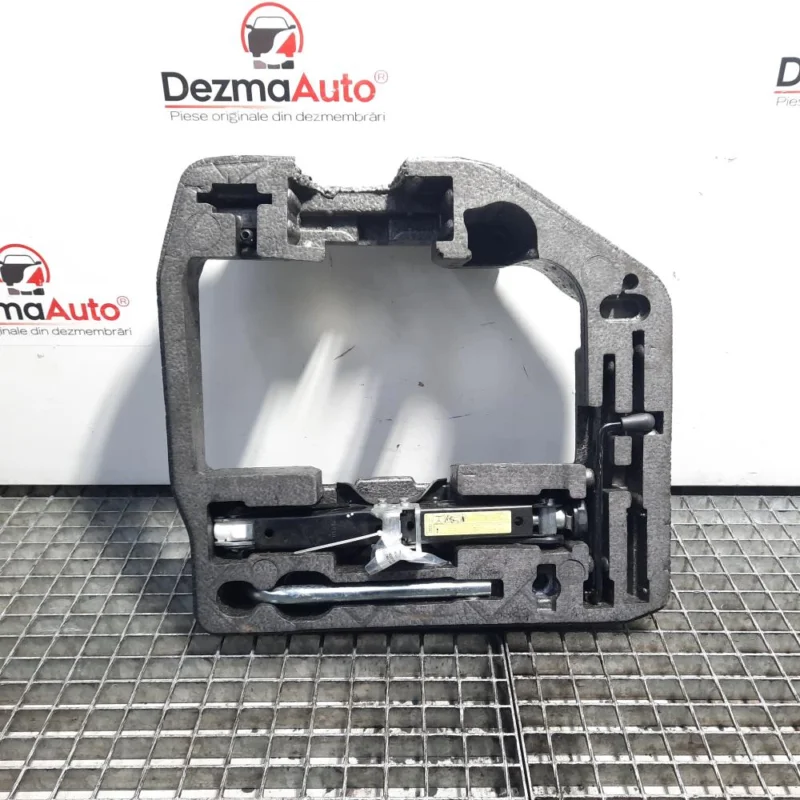 Preț promoțional Spuma cu cric si cheie, Audi A4 (8K2, B8) [Fabr 2008-2015] (id:448846)