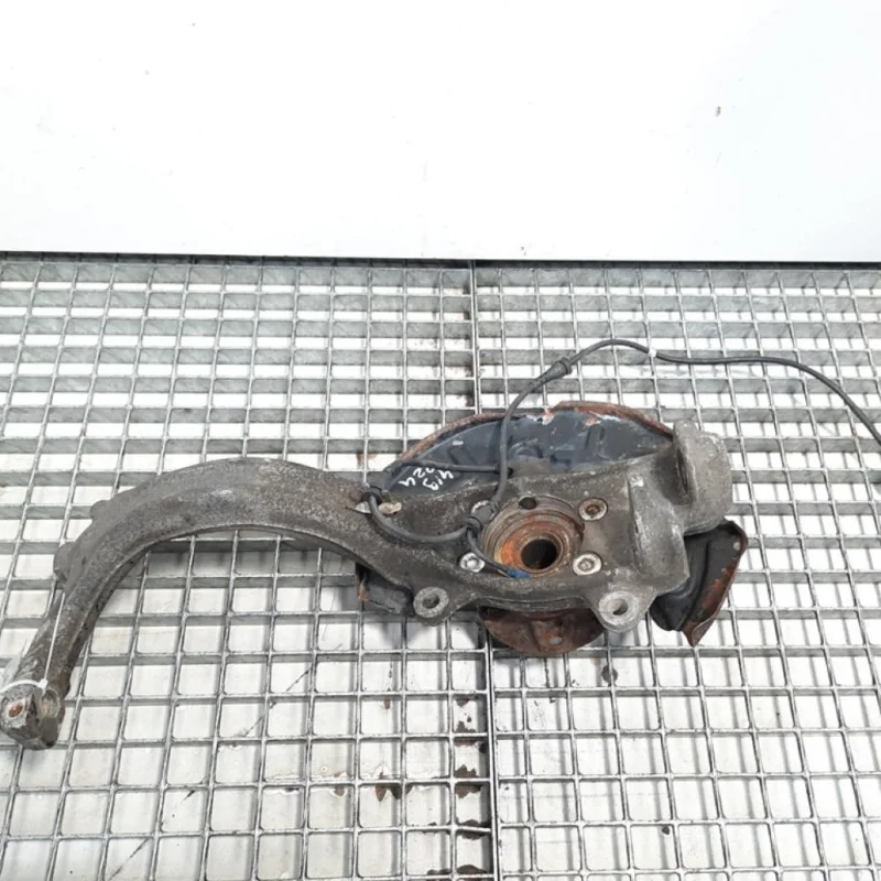 Livrare rapidă Fuzeta stanga fata, Audi A4 (8EC, B7) [Fabr 2004-2008] 2.0 tdi, BRD (id:419824)