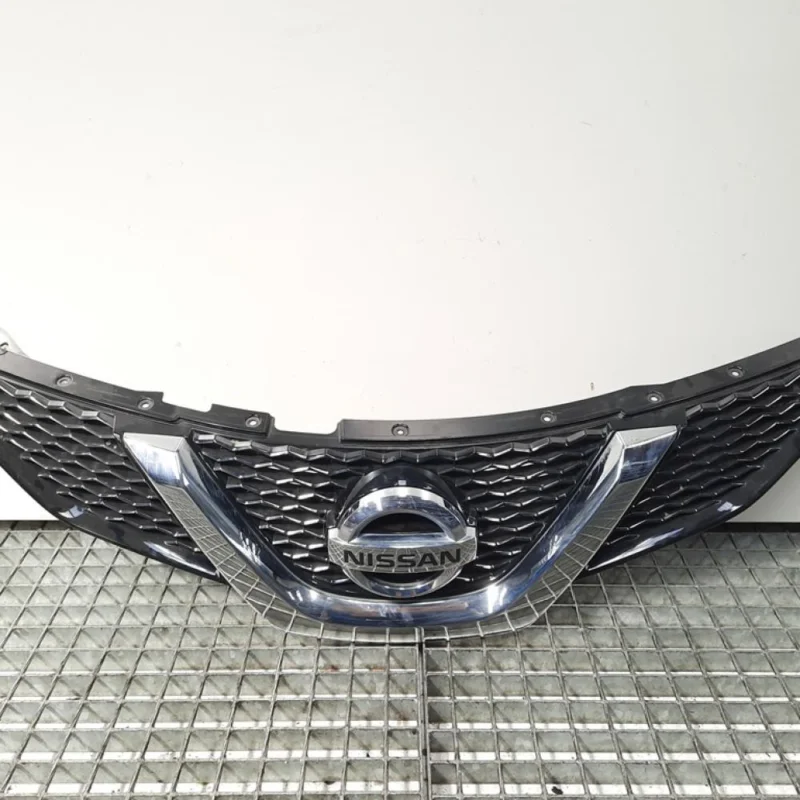Cel mai vândut Grila bara fata centrala cu sigla, Nissan Qashqai (2) [Fabr 2013-prezent] 62312-4EA0D (id:427360)