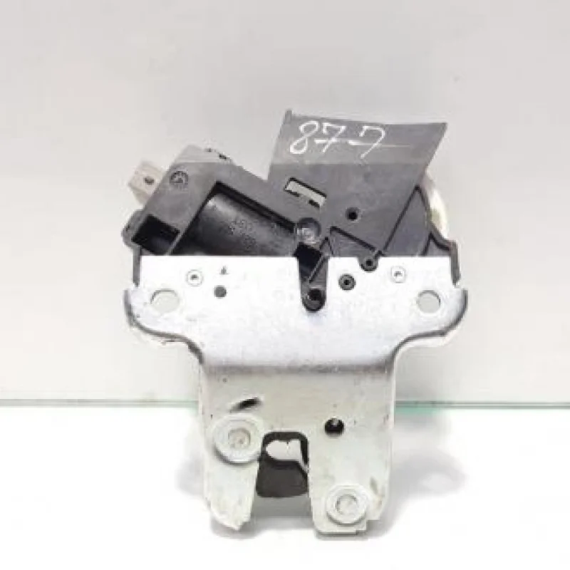 Ofertă limitată Broasca capota spate, cod 4F5827505D, Vw Jetta 3 (1K2) (id:472772)