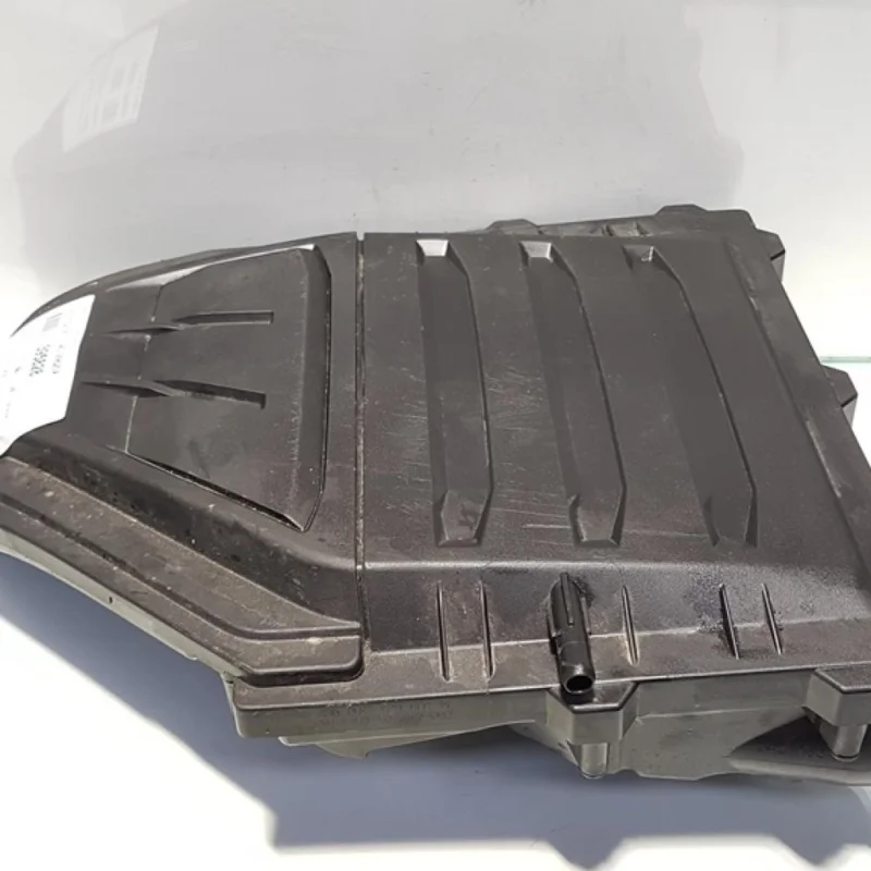 Carcasa filtru aer, Vw Golf 7 Sportsvan (AM1, AN1) [Fabr 2014-prezent], 1.0 tsi, DKR, 04C129620A Livrare gratuită