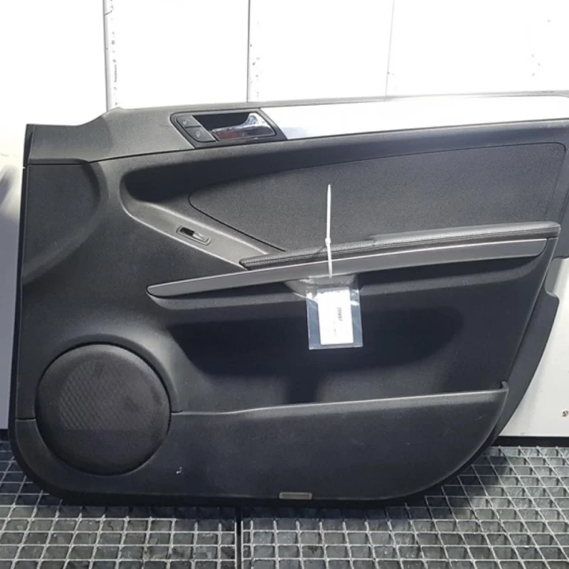 Tapiterie dreapta fata, Mercedes Clasa ML (W164) (pr:110747) Cumpără acum