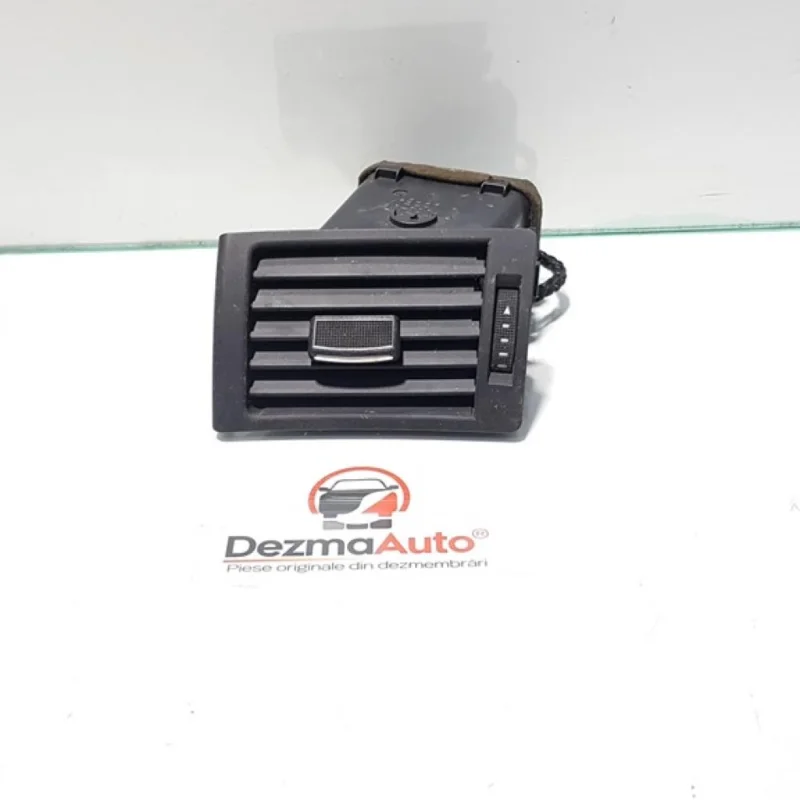 Grila aer bord stanga, cod 8E0820901F, Audi A4 (8EC, B7) (id:394048) Nu rata