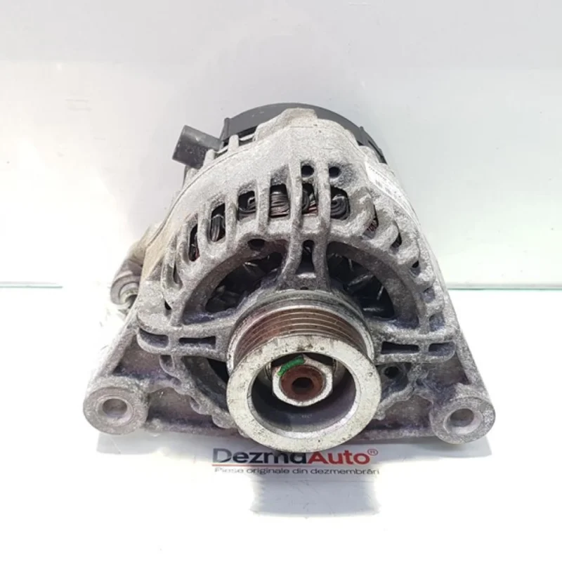 Alternator Opel Corsa D 1.4 benz, 13222929 (pr:110747) Reducere