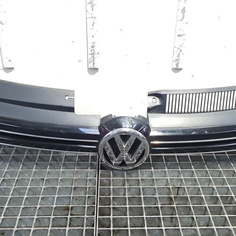 Grila bara fata, Vw Golf 6 (5K1) 5K0853653 (id:389404) Mai ieftin