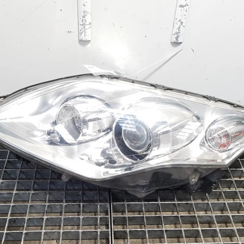 Discount Far stanga cu lupa si xenon, Renault Laguna 3 Combi, 260600034R