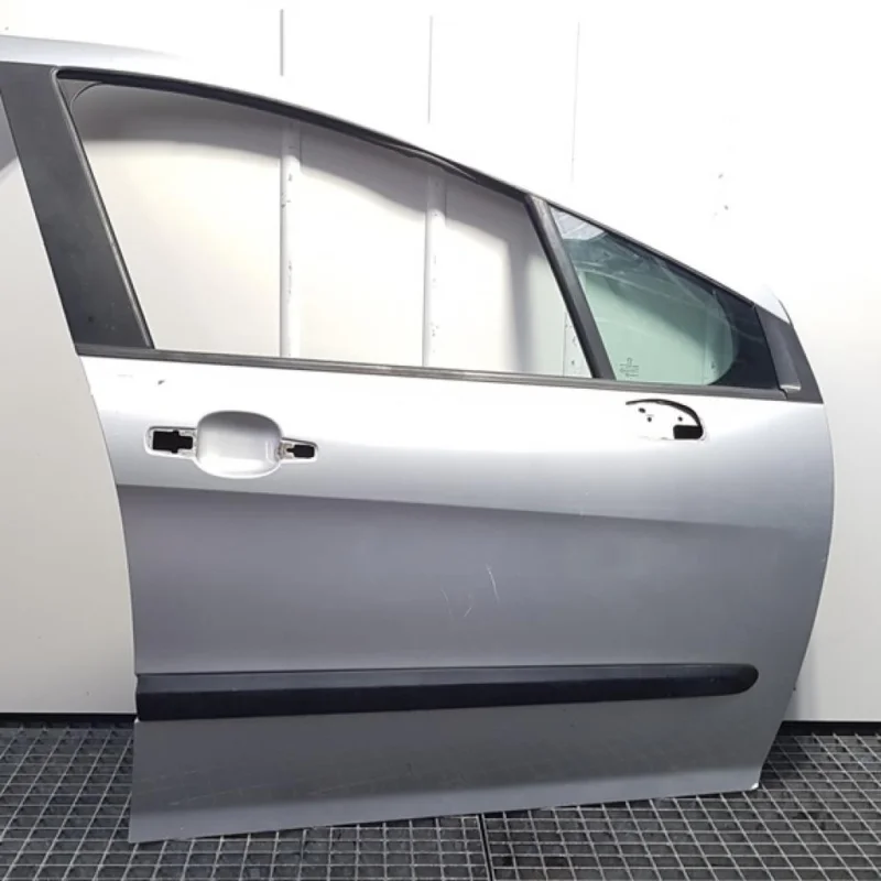 Reduceri Usa dreapta fata, Peugeot 308 (id:386612)