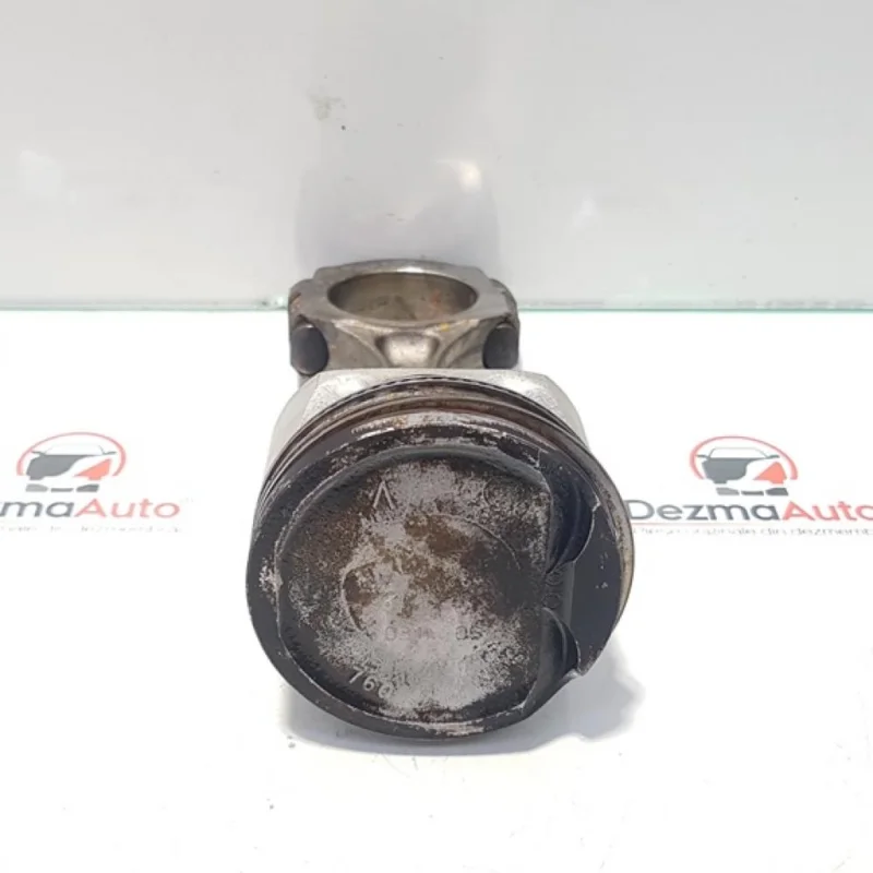 Piston Renault Megane 2 Combi, 1.6 benz, K4M, cod 1038 Ieftin