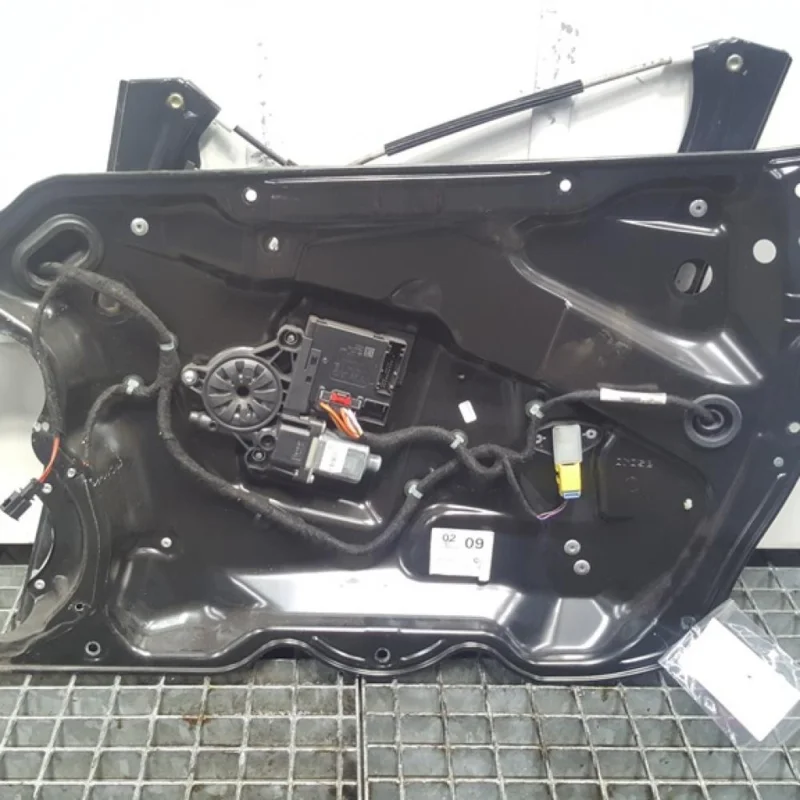 Preferatul clienților Macara cu motoras usa dreapta fata Vw Passat (362) cod 3AA837756