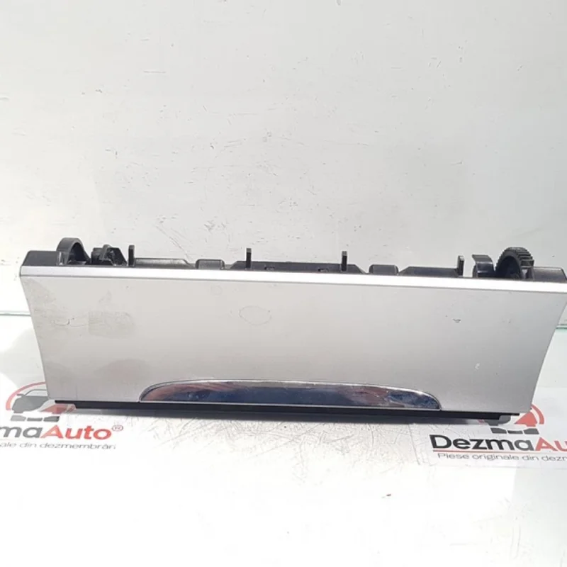 Scrumiera bord Vw Passat (3C2) (id:380335) Lichidare de stoc