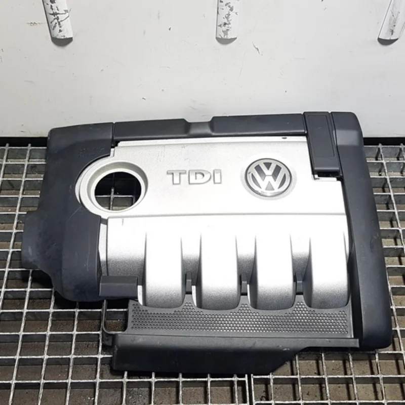 Ofertă Capac protectie motor, Vw Golf 5 (1K1) 1.9 tdi, BLS, cod 03G103907 (id:379277)