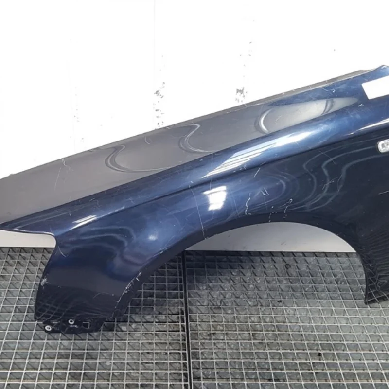 Aripa stanga fata, Audi A6 (4F2, C6) (id:378935) Premium