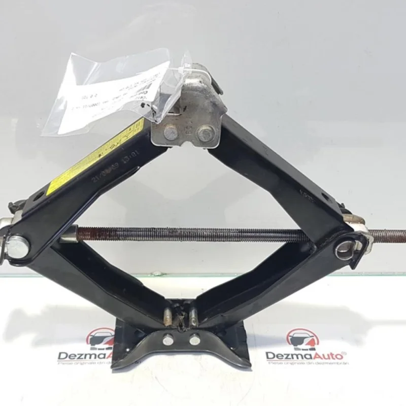 Cric, Audi A4 (8K2, B8) cod 8K0011031D (id:375785) Preț redus