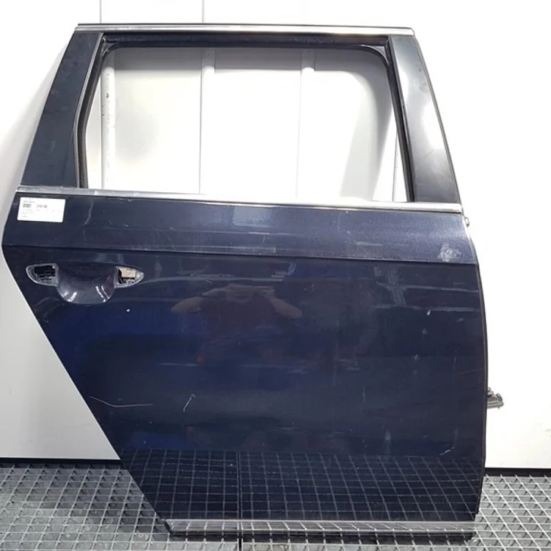 Doar azi Usa dreapta spate, Vw Passat Variant (365)(id:370736)