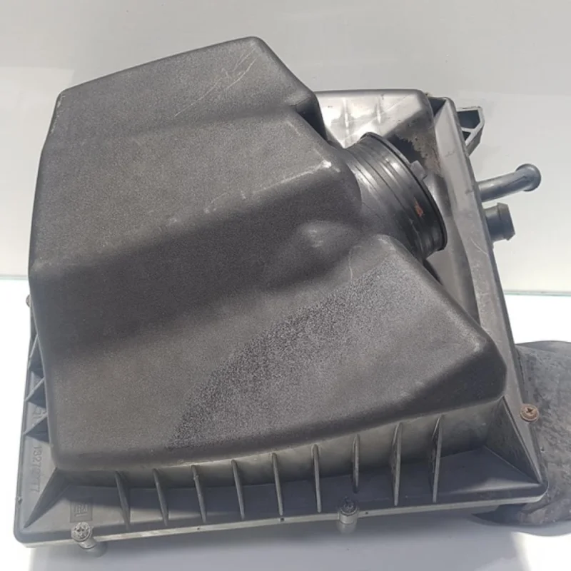 Comandă acum Carcasa filtru aer, Opel Astra J Sedan, 1.7 cdti, cod GM13272777