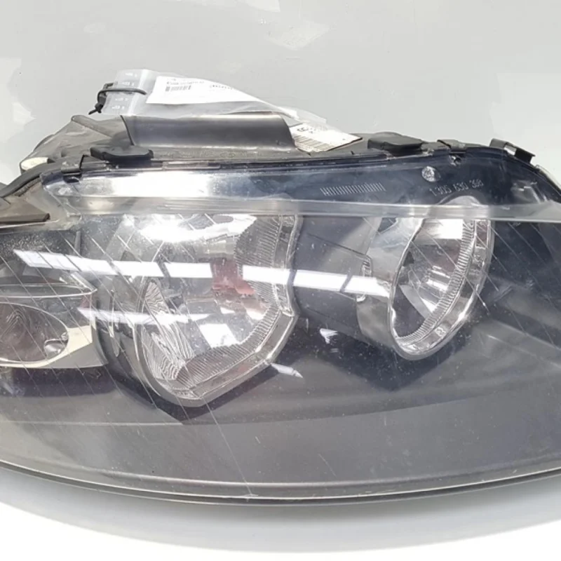 Plată sigură Far dreapta, Audi A3 (8P1) cod 8P0941004L (id:366826)