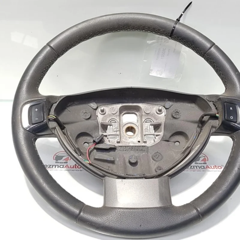 Vezi acum Volan piele cu comenzi, Dacia Sandero, cod 484006206R (id:365501)