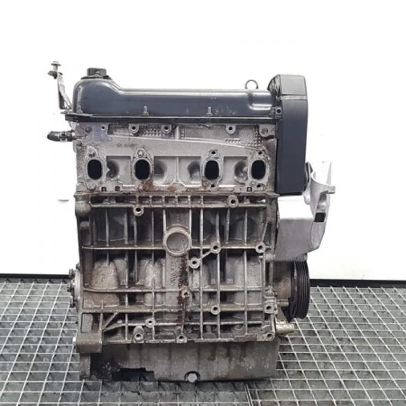 Super ofertă Motor, Vw Golf 4 Variant (1J5) 1.6 benz, cod AEH