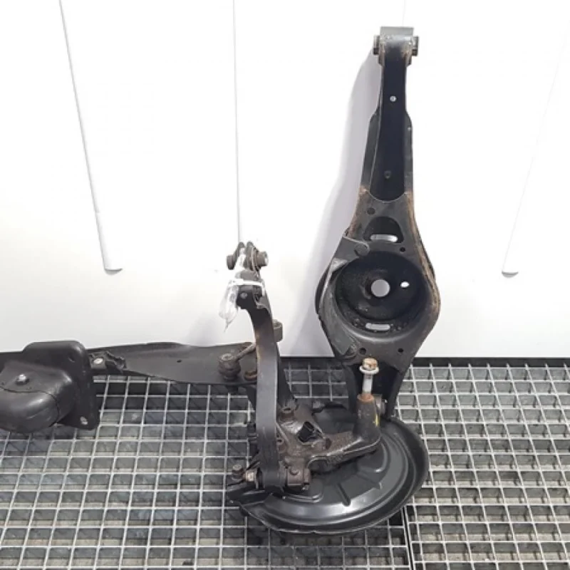 Plată sigură Fuzeta stanga spate, Vw Golf 5 (1K1) 2.0 tdi (id:356063)