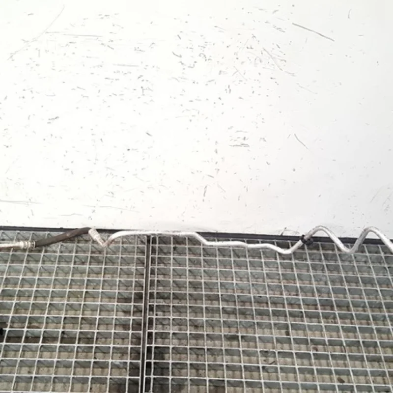 Conducta clima 8200359686, Renault Megane 2 Coupe-Cabriolet 1.9 dci Ofertă exclusivă