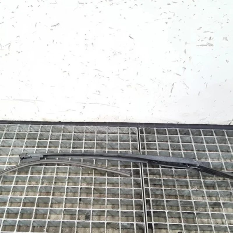 Disponibil imediat Brat stergator dreapta fata, Citroen C4 (I) 9650104080 (id:350742)
