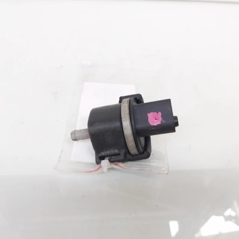 Cel mai vândut Supapa combustibil 058133517B, Vw Golf 5 (1K1) 1.6fsi (id:287214)