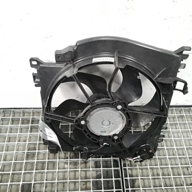 Reducere extra Electroventilator 8200688375, Renault Clio 3, 1.2b (id:345484)