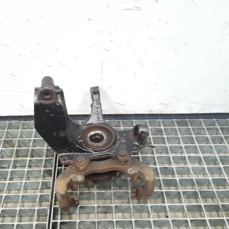 Doar azi Fuzeta dreapta fata cu abs, Ford Focus 2 (DA) 1.6tdci (id:239995)