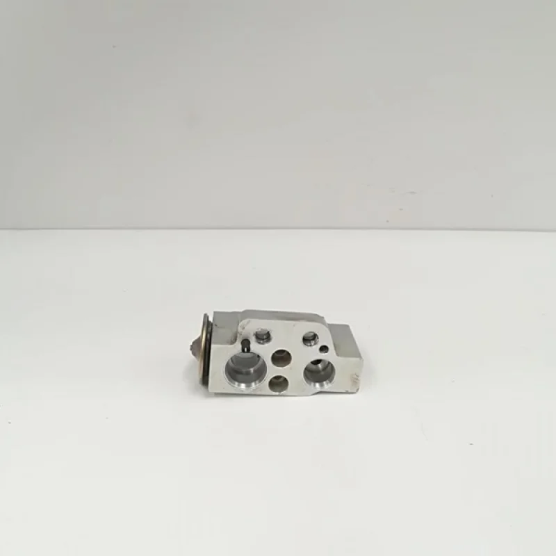 Ventil clima 1K0820679, Vw Touran (1T1, 1T2) 1.9tdi Reduceri